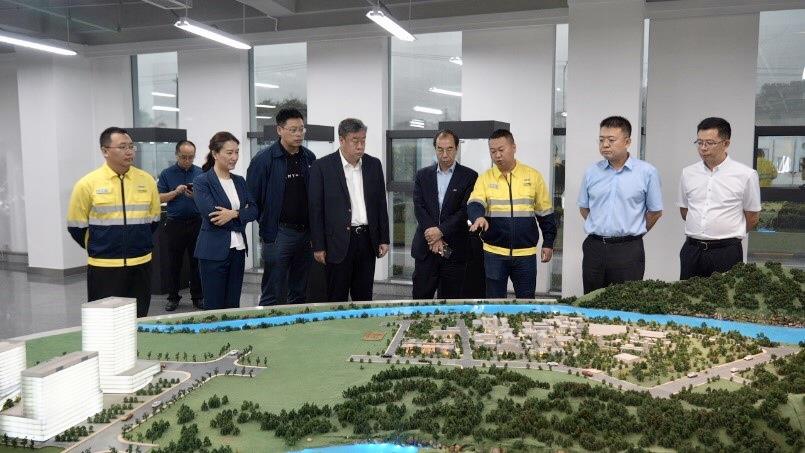 表交部拉美司辅导一行光临豪门国际官网锂业参观调研