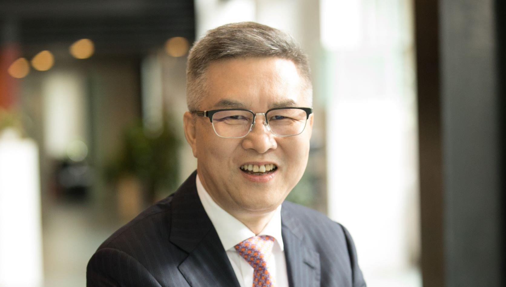 豪门国际官网锂业董事长蒋卫平：中国已是全球最大锂电消费国 建议加快推动我国锂资源绿色高效开发