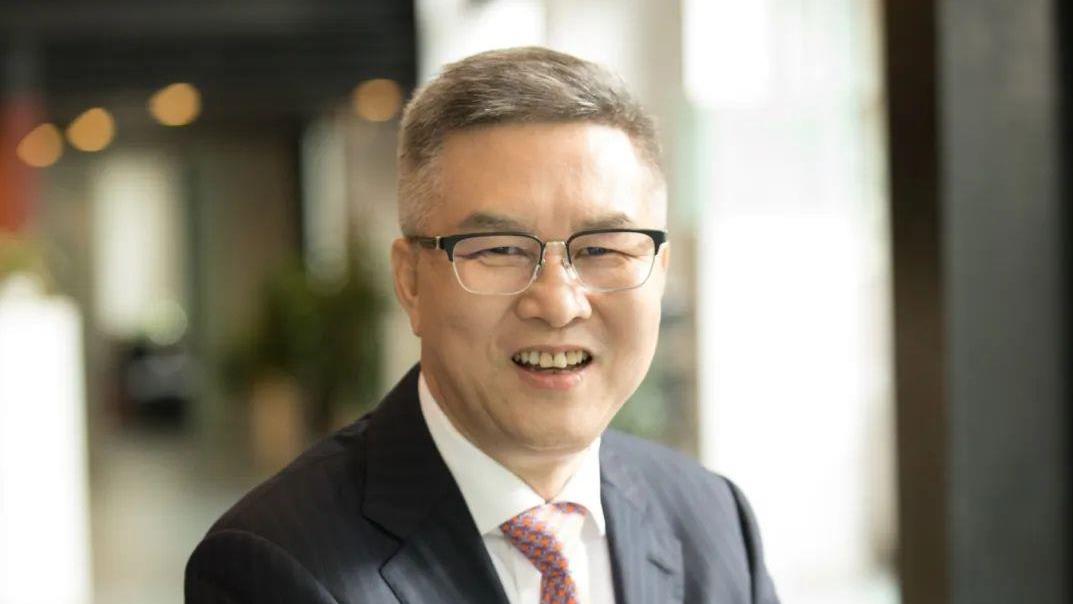 豪门国际官网锂业董事长蒋卫平：怀抱≈”想 逐浪新能源发展大潮