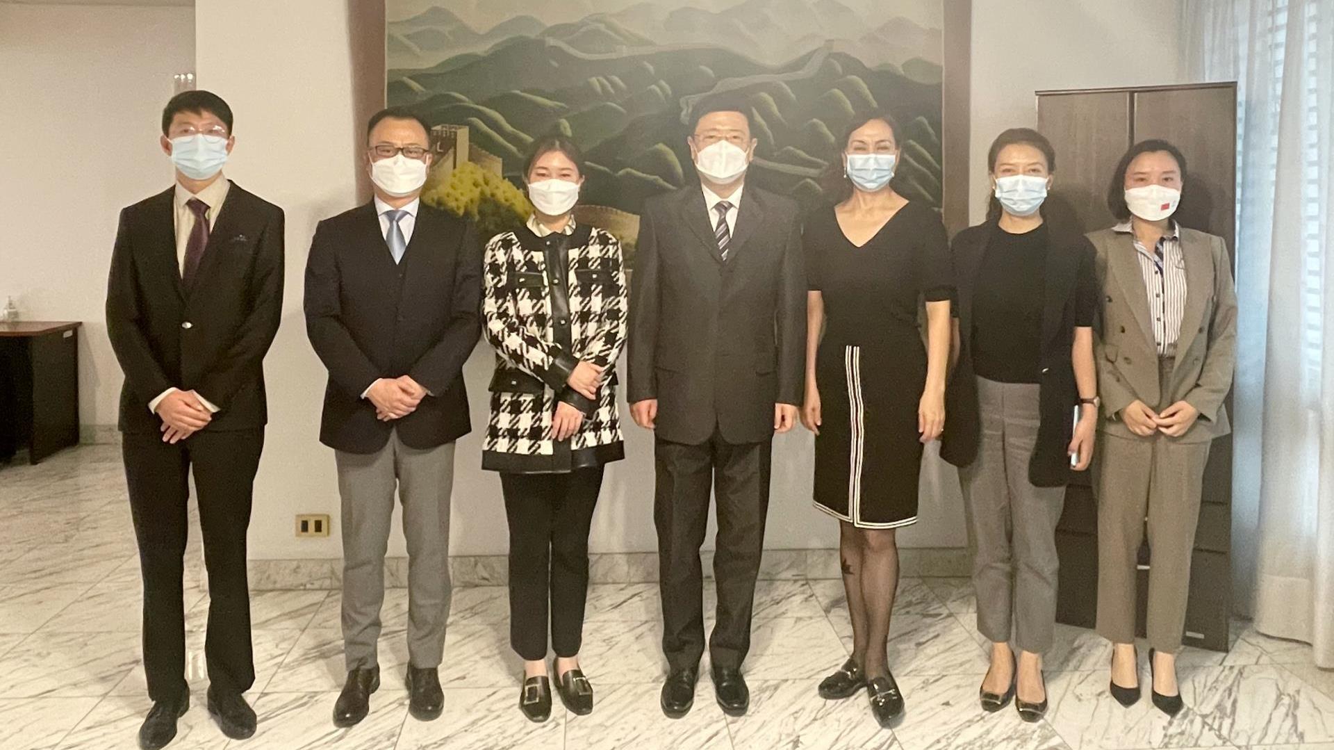邹肖力大使会见豪门国际官网代表团