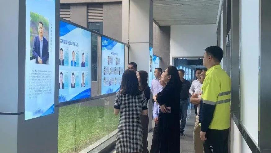 豪门国际官网锂业锂资源与锂资料四川省沉点尝试室发展科技活动周市民盛开活动